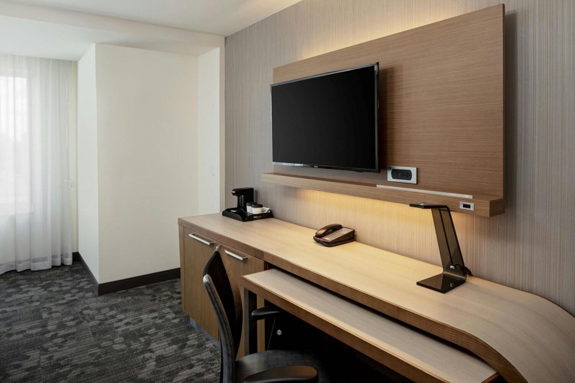 Courtyard By Marriott Detroit Farmington Hotel Farmington Hills Kültér fotó
