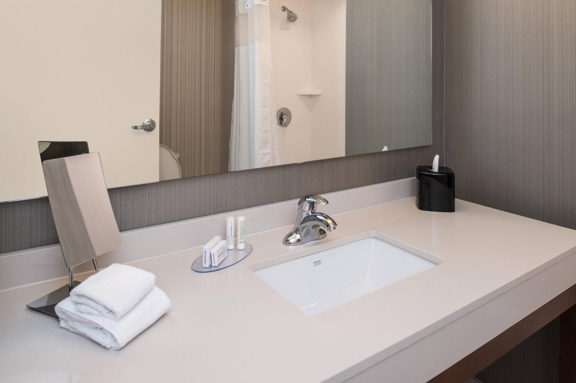 Courtyard By Marriott Detroit Farmington Hotel Farmington Hills Kültér fotó